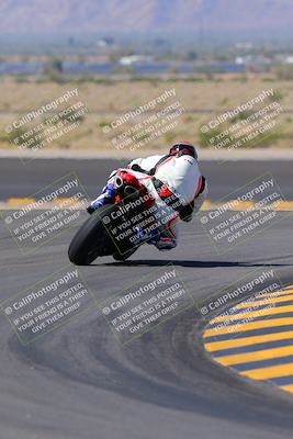 media/Oct-08-2022-SoCal Trackdays (Sat) [[1fc3beec89]]/Turn 11 Backside (1145am)/